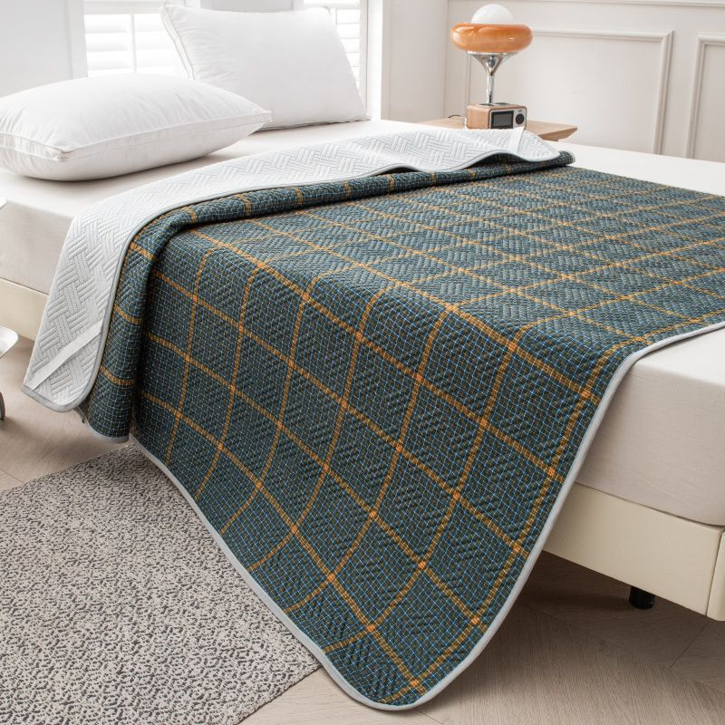 Self-Cooling Dog Mat – Plush, Non-Toxic Bed for Indoor & Outdoor Comfort, Easy to Clean, Available in Multiple Sizes