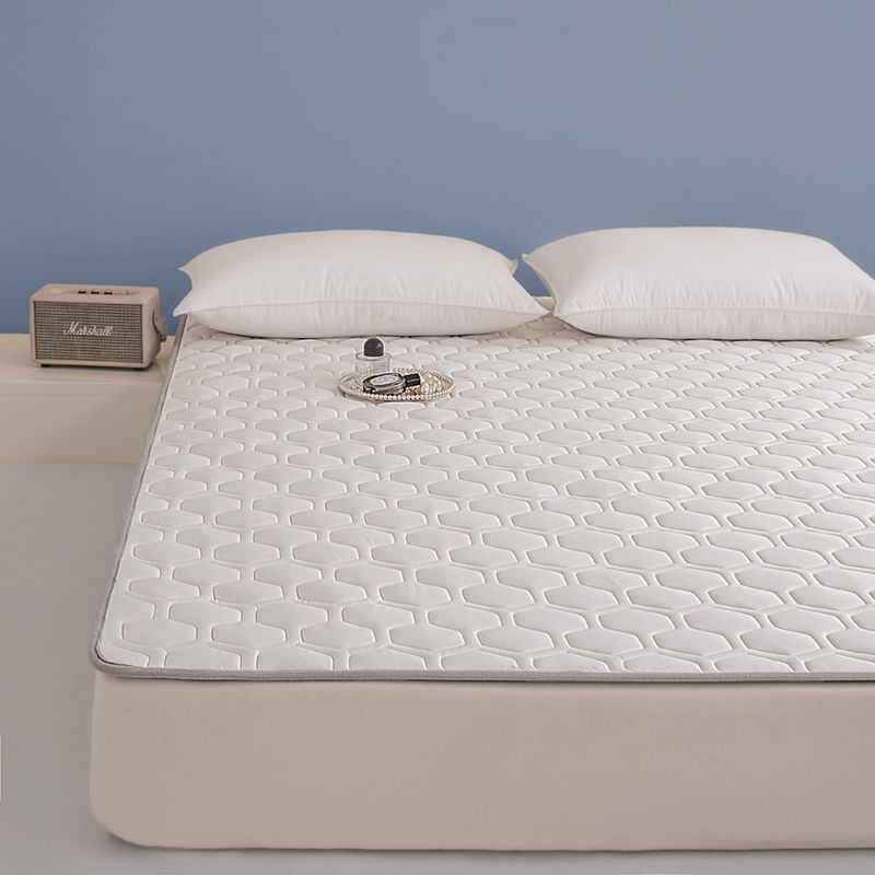 Self-Cooling Dog Mat – Plush, Non-Toxic Bed for Indoor & Outdoor Comfort, Easy to Clean, Available in Multiple Sizes