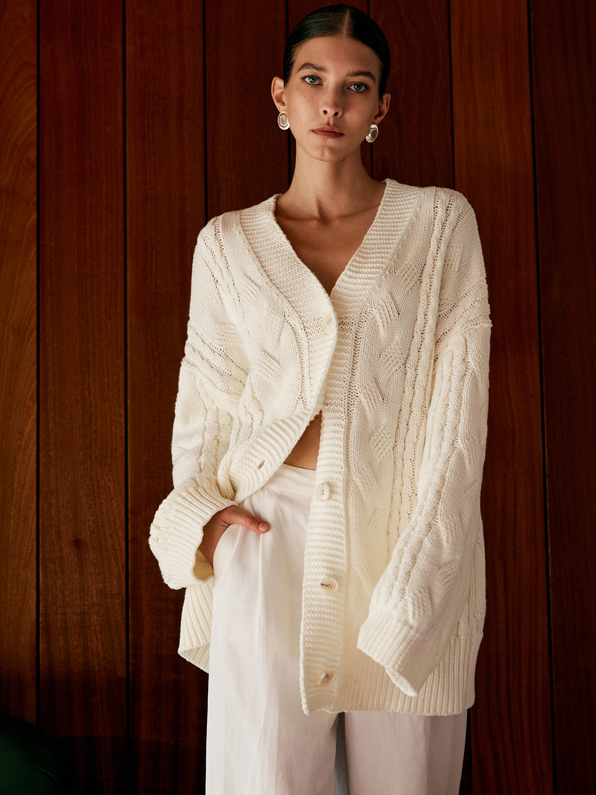 Aliyah | Oversized Cable Knit Outerwear