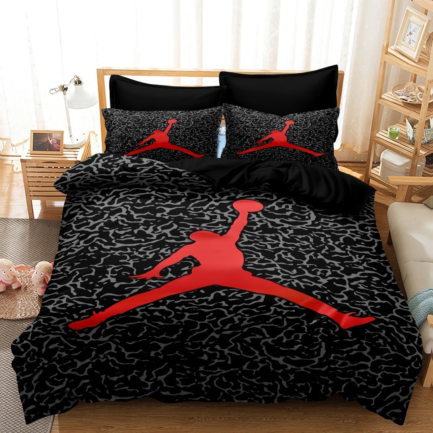 Hoops & Dreams Bedding – Soft Fabric Duvet Cover and Pillowcases for Kids, Dynamic Sporty Design, Machine Washable for Convenience.