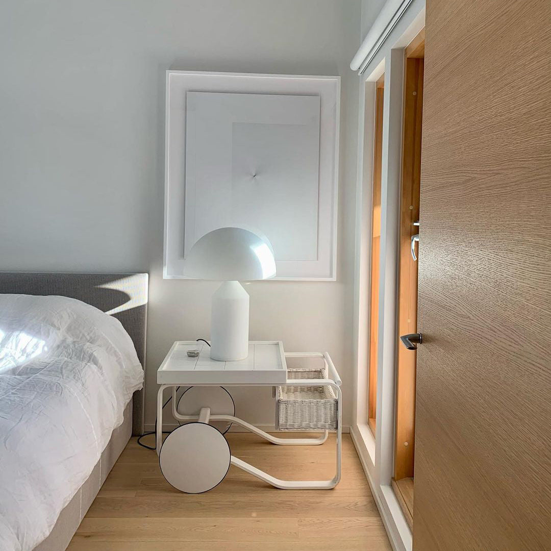 LineaLight | Simple & Elegant Desk Lamp for Ambient Illumination