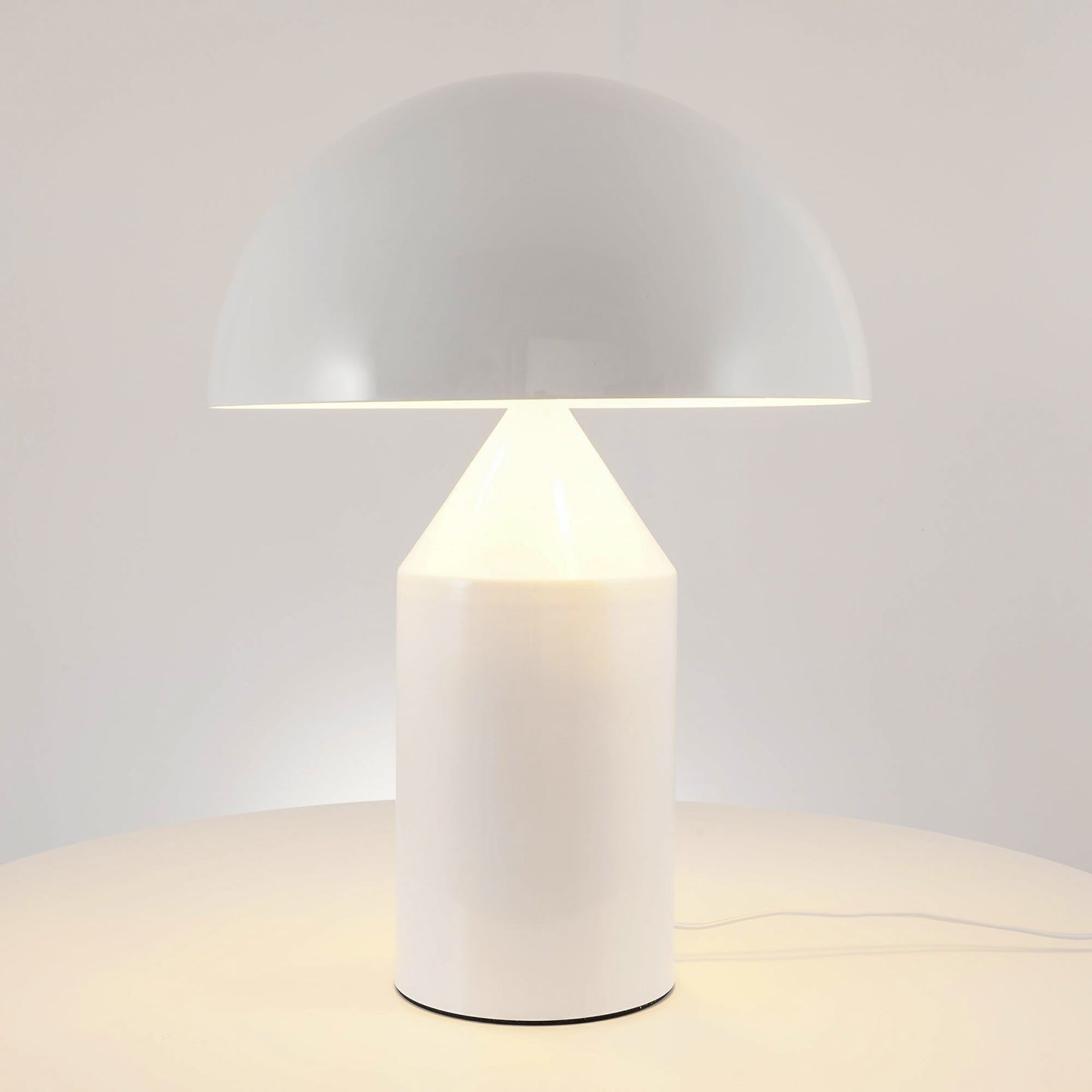 LineaLight | Simple & Elegant Desk Lamp for Ambient Illumination
