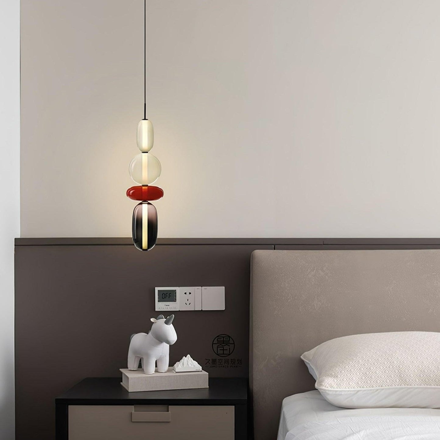 LumiClear – Elegant Glass Pendant with Transparent Brilliance