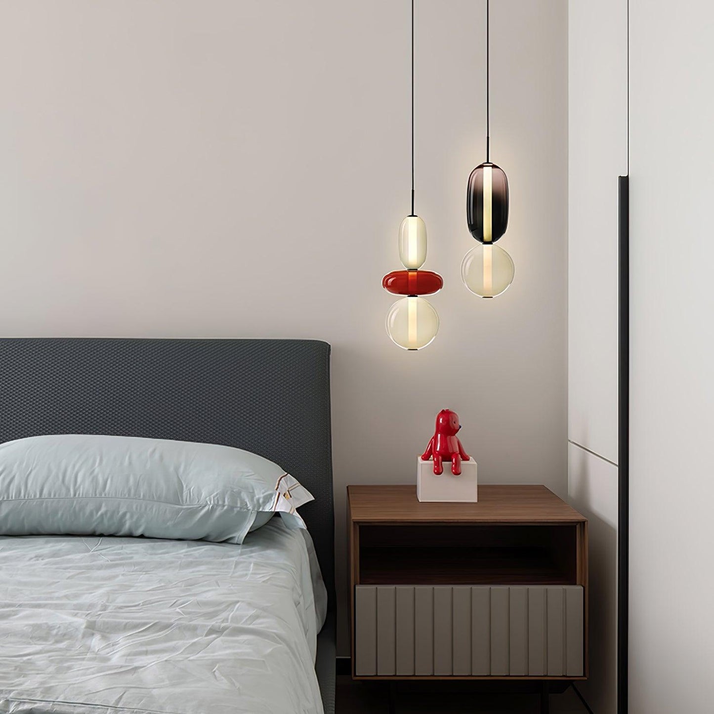 LumiClear – Elegant Glass Pendant with Transparent Brilliance