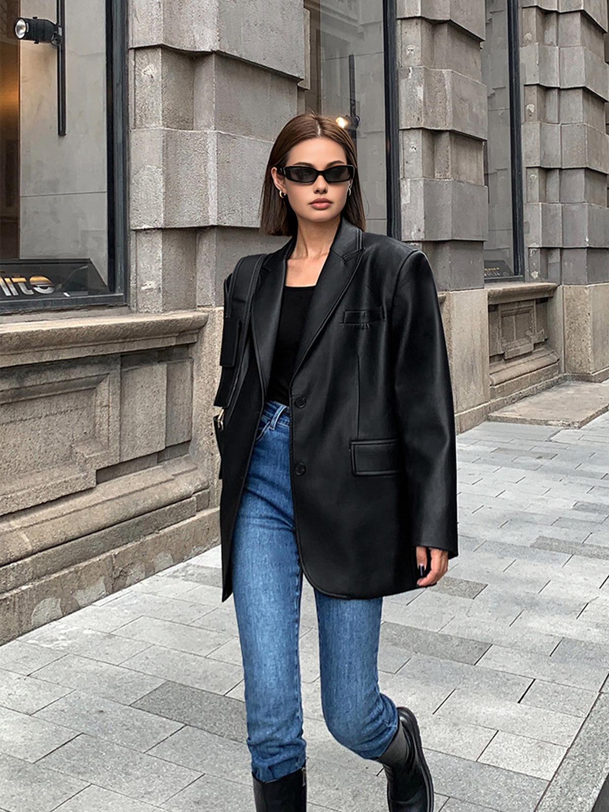 Chloe | Timeless Lapel Pocket PU Blazer