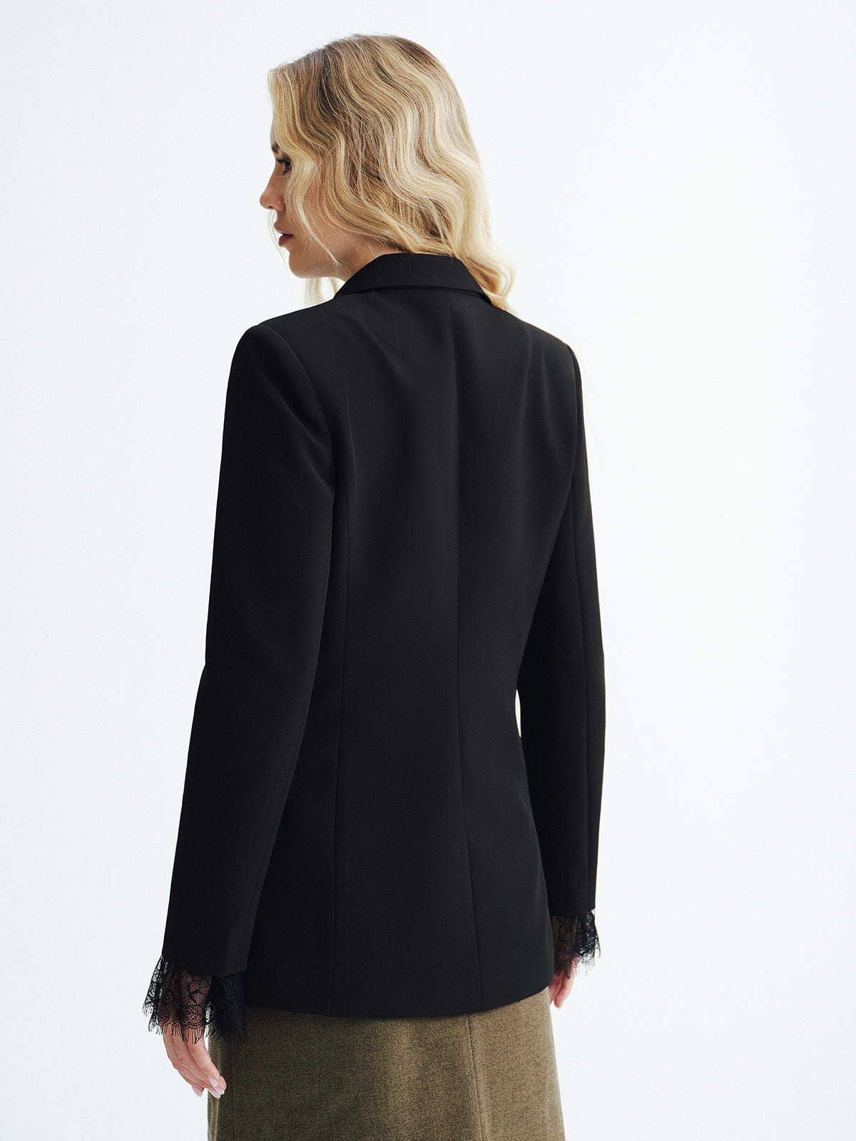 Everlee | Graceful Lace Detail Fitted Blazer