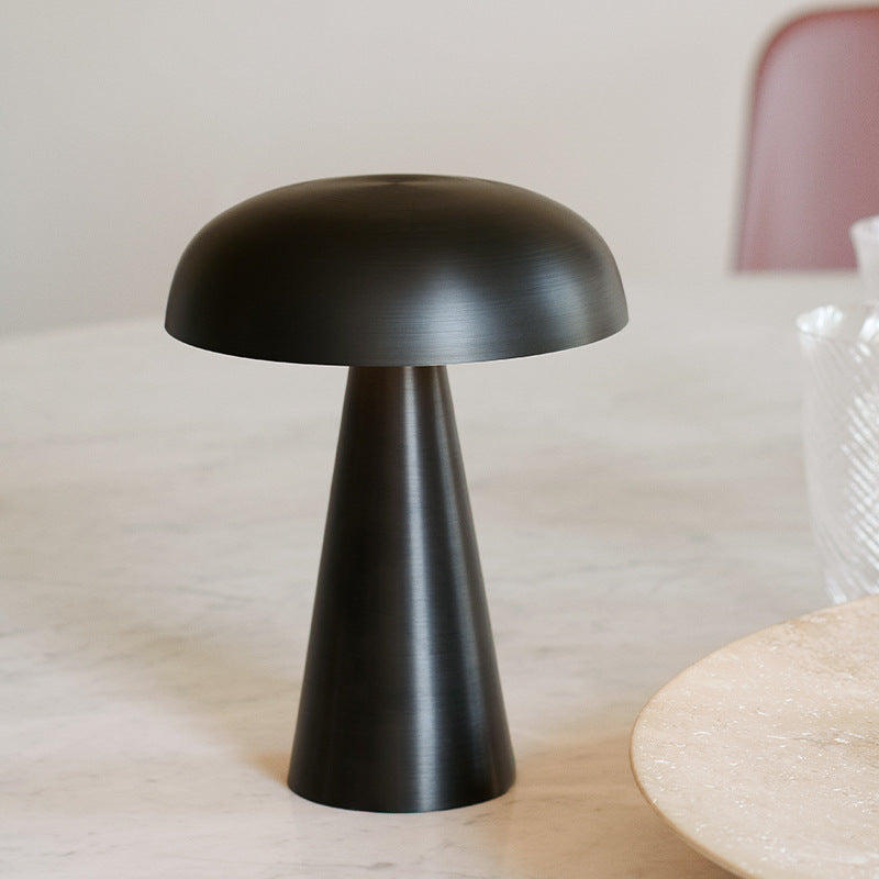 Evyra | Sleek Modern Elegance Table Lamp