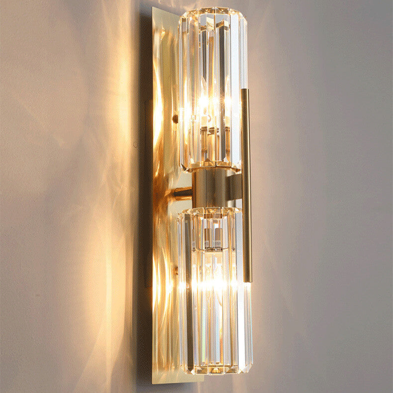 CrystalGleam – Refined Wall Sconce with Sparkling Crystal Accents