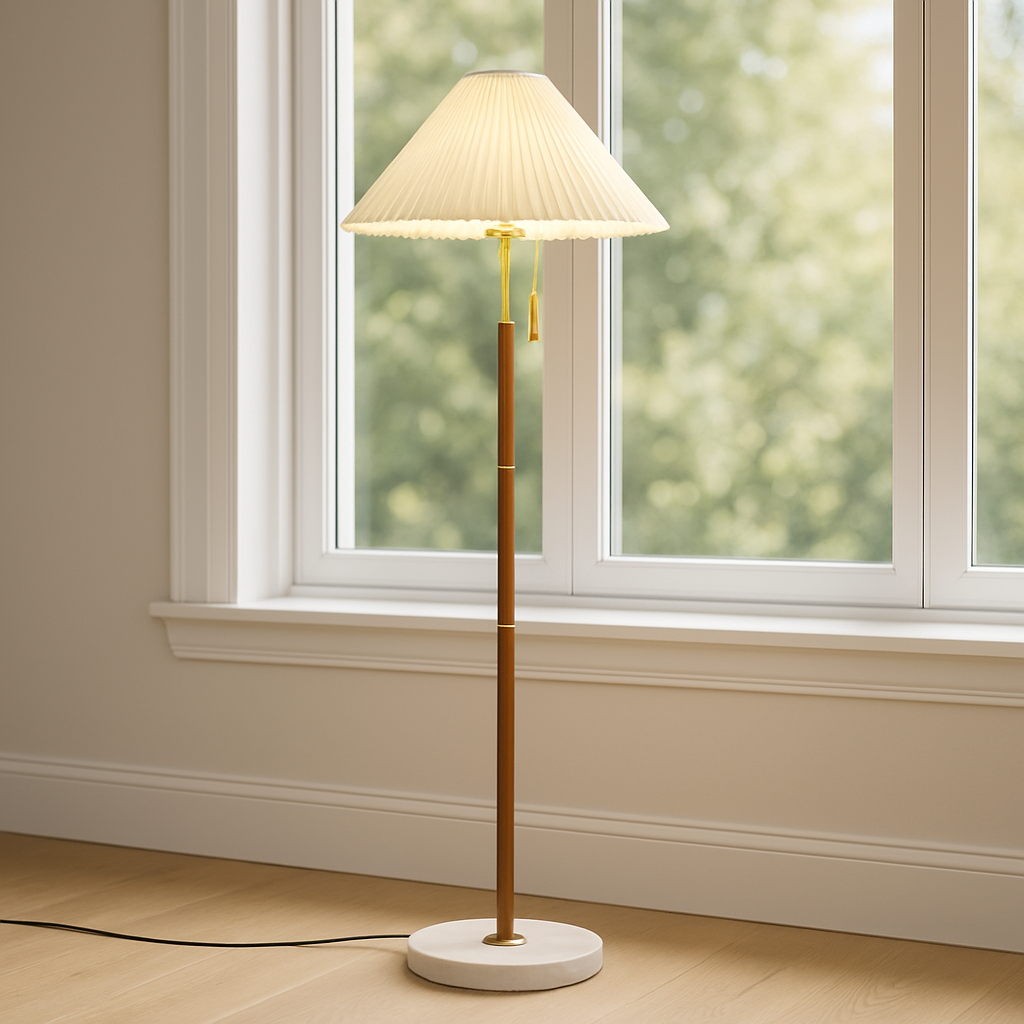 Helorae | Classic Wooden Vintage Floor Lamp