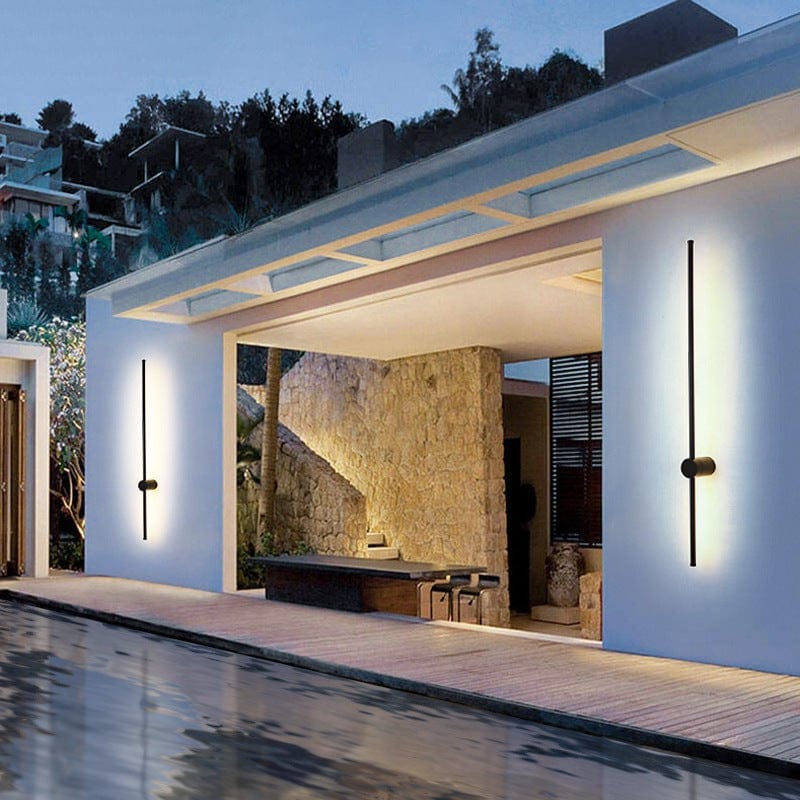 Klarvia | Luminous Line Outdoor Lamp for Modern Exteriors