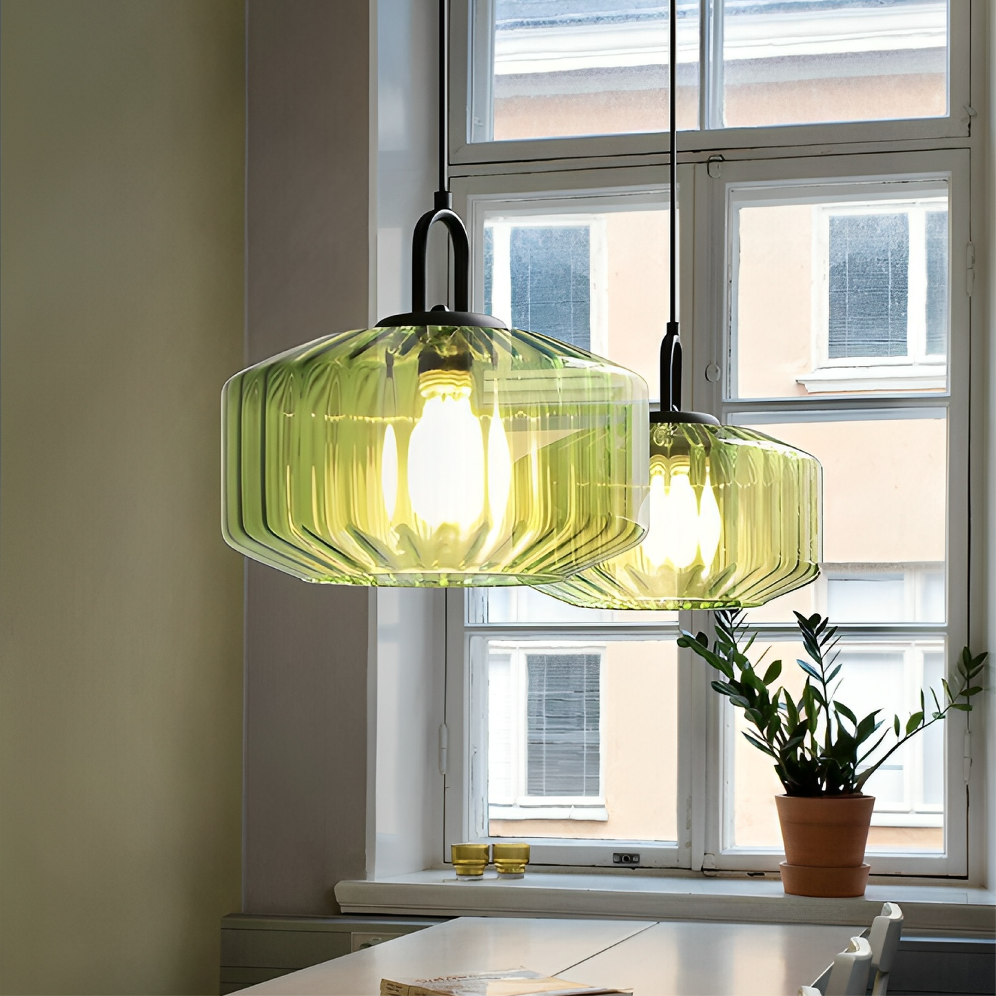 Lightra | Vibrant Colored Glass Pendant Lamp