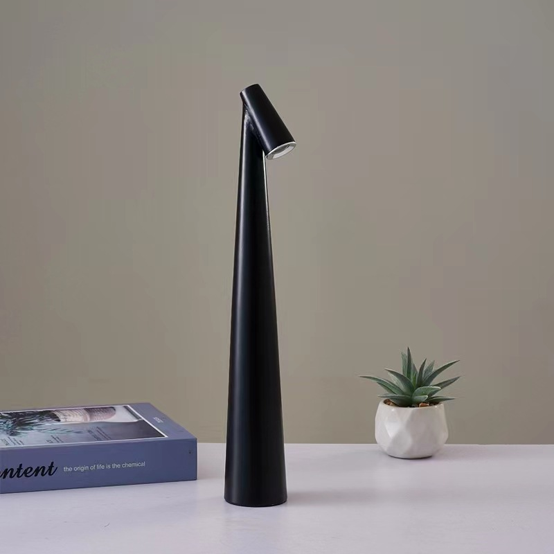 Lumina | Minimalist Table Lamp with Elegant Design