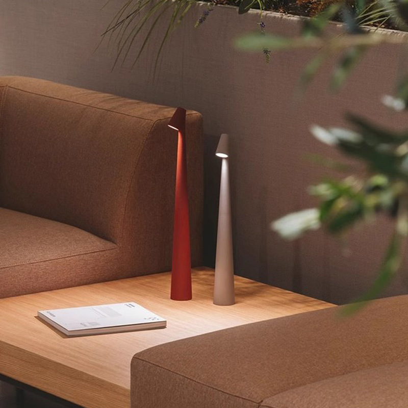 Lumina | Minimalist Table Lamp with Elegant Design