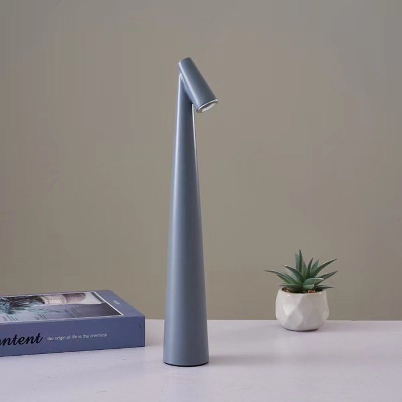 Lumina | Minimalist Table Lamp with Elegant Design