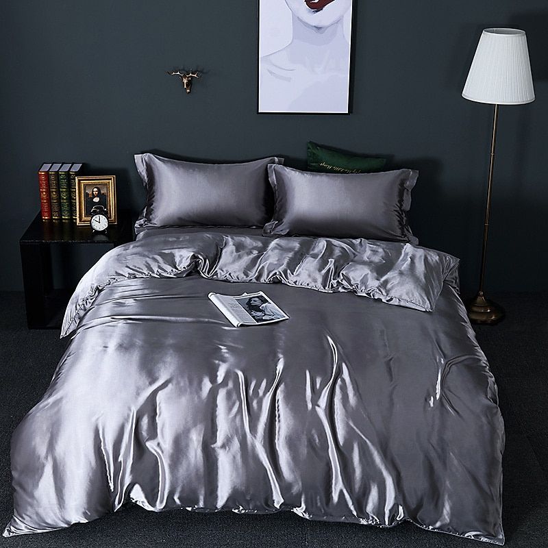 EverGlow Bed Set – LuxeGlow's Satin Bed Set with a unique Cotton Feel, designed for an elegant look and a comfortable, soft texture.