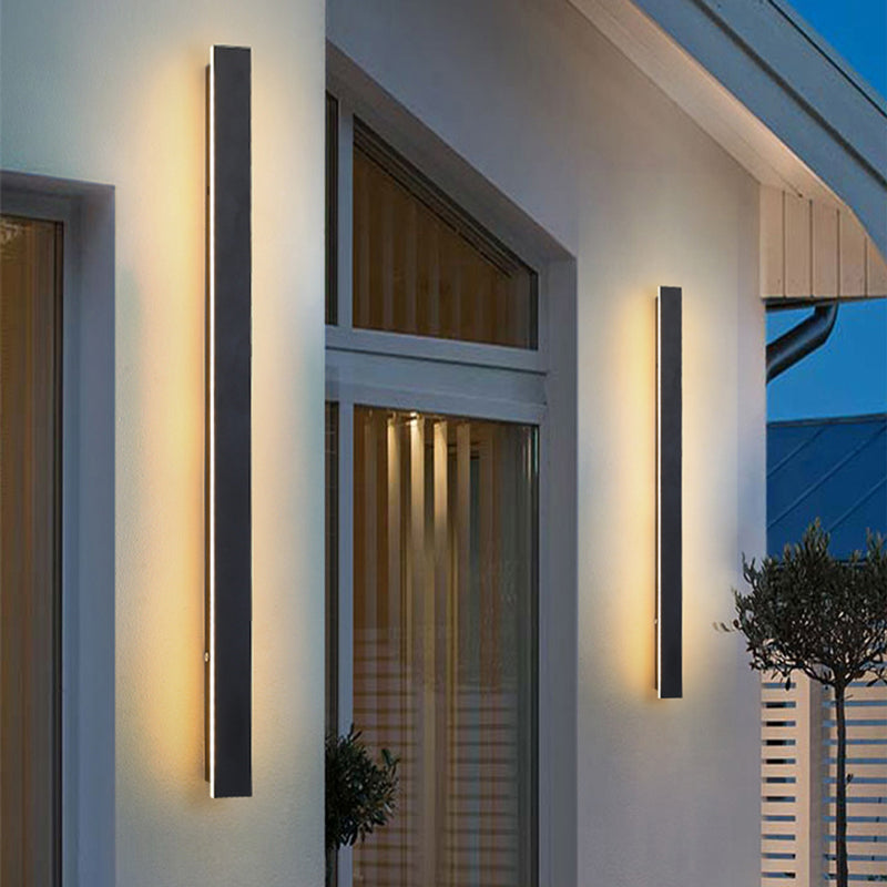 GlowEdge | Contemporary Exterior Wall Lamp with Energy-Efficient LED