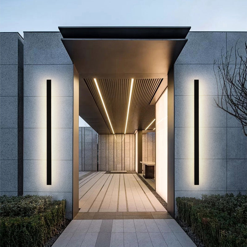 GlowEdge | Contemporary Exterior Wall Lamp with Energy-Efficient LED