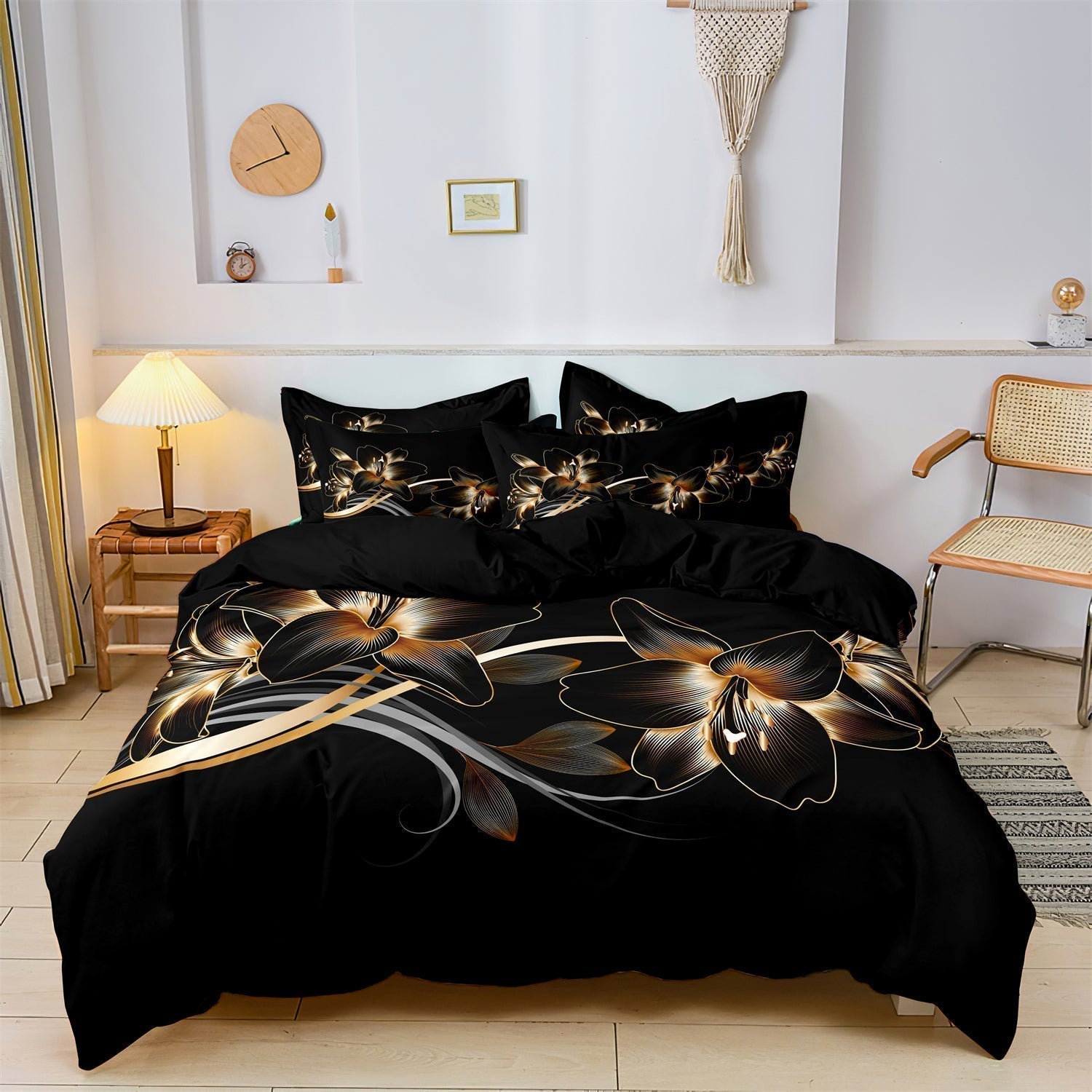 GalaGold Duvet Set – A stylish duvet set that features an elegant black and gold design.