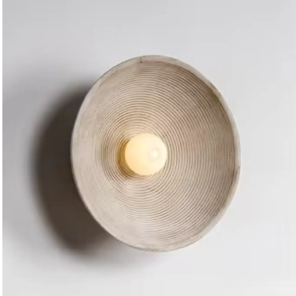 AuraCurve – Organic Design LED Wall Light with Soft, Adjustable Glow for Cozy Spaces