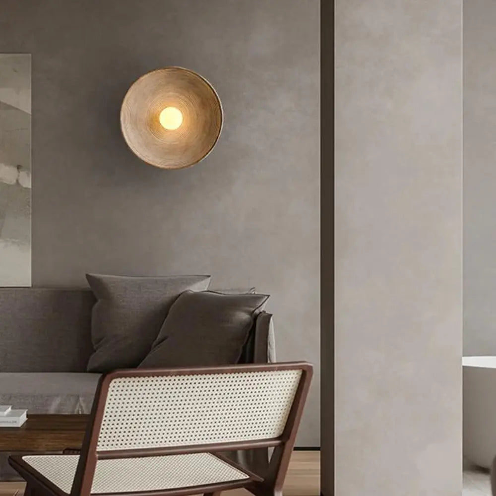 AuraCurve – Organic Design LED Wall Light with Soft, Adjustable Glow for Cozy Spaces