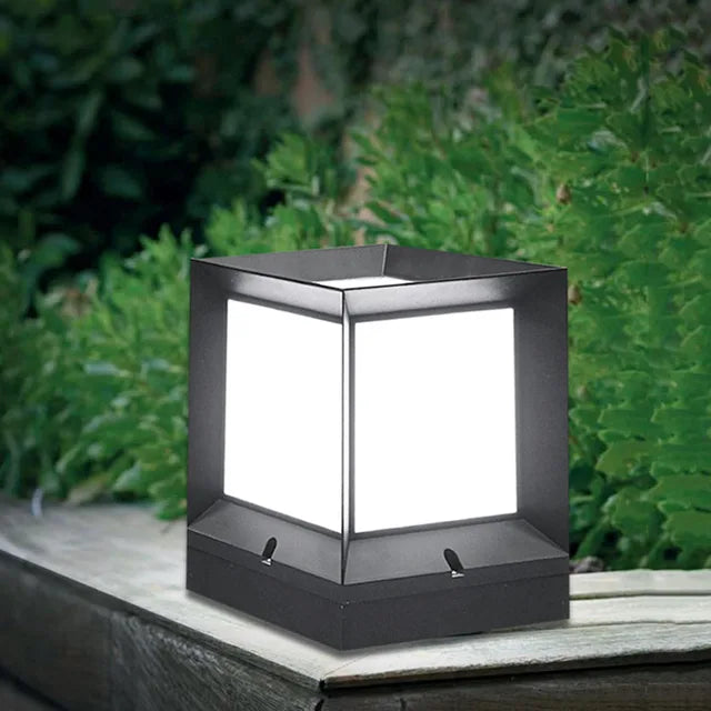 Luxora – Refined Outdoor Cube Light for Landscape Accents