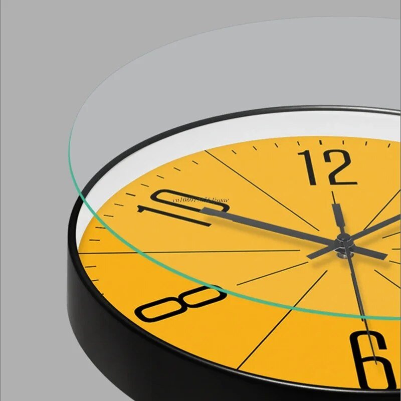 Nordic Modern Wall Clock in Black – Minimalist Decorative Clock for Home and Office