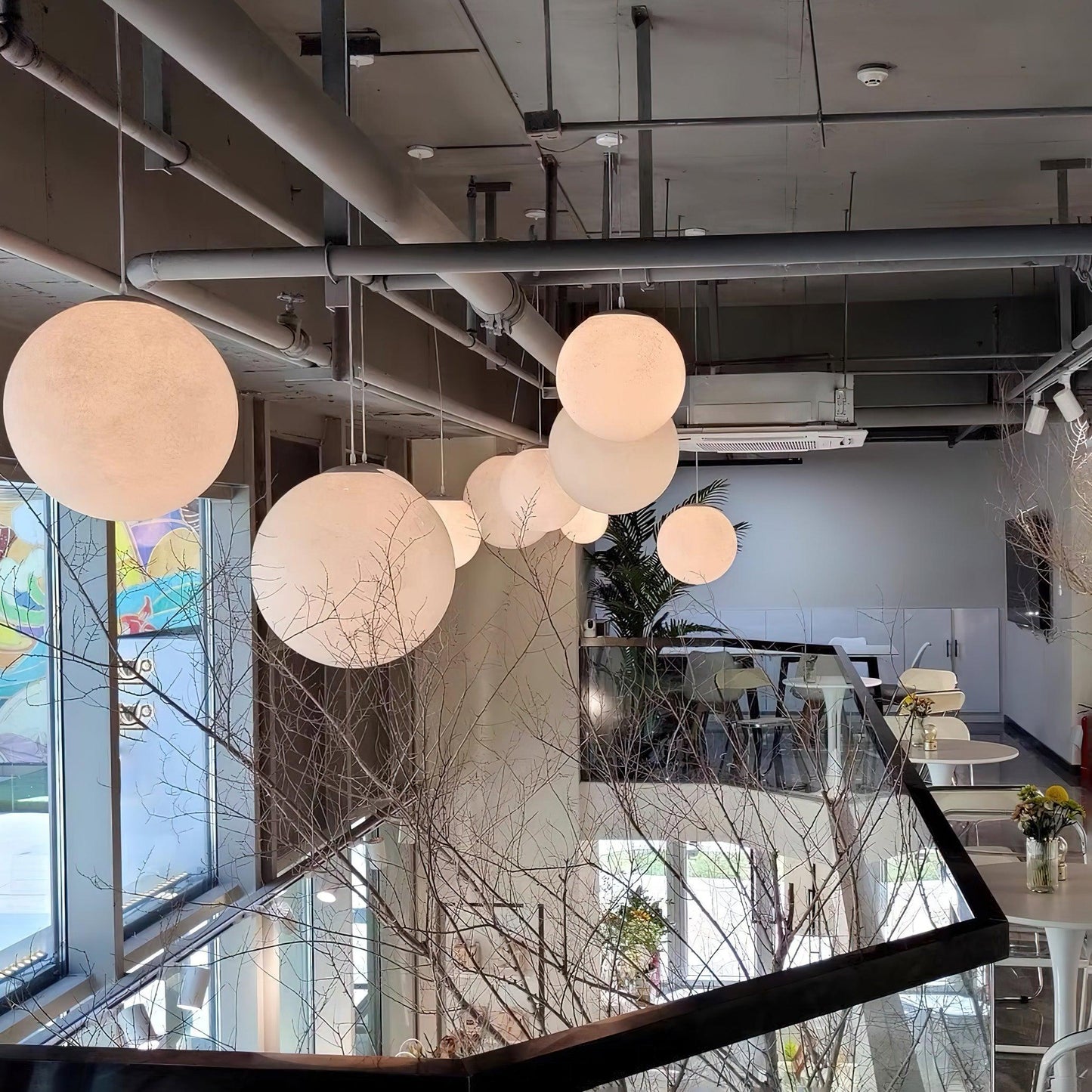 Bright Ceiling Pendant Lamp – Stylish Lighting for Dining or Living Spaces