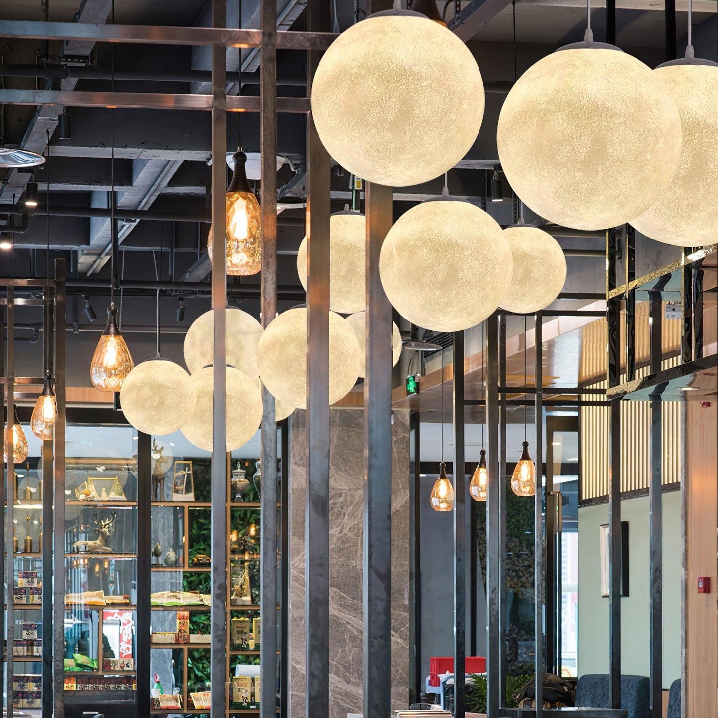 Bright Ceiling Pendant Lamp – Stylish Lighting for Dining or Living Spaces