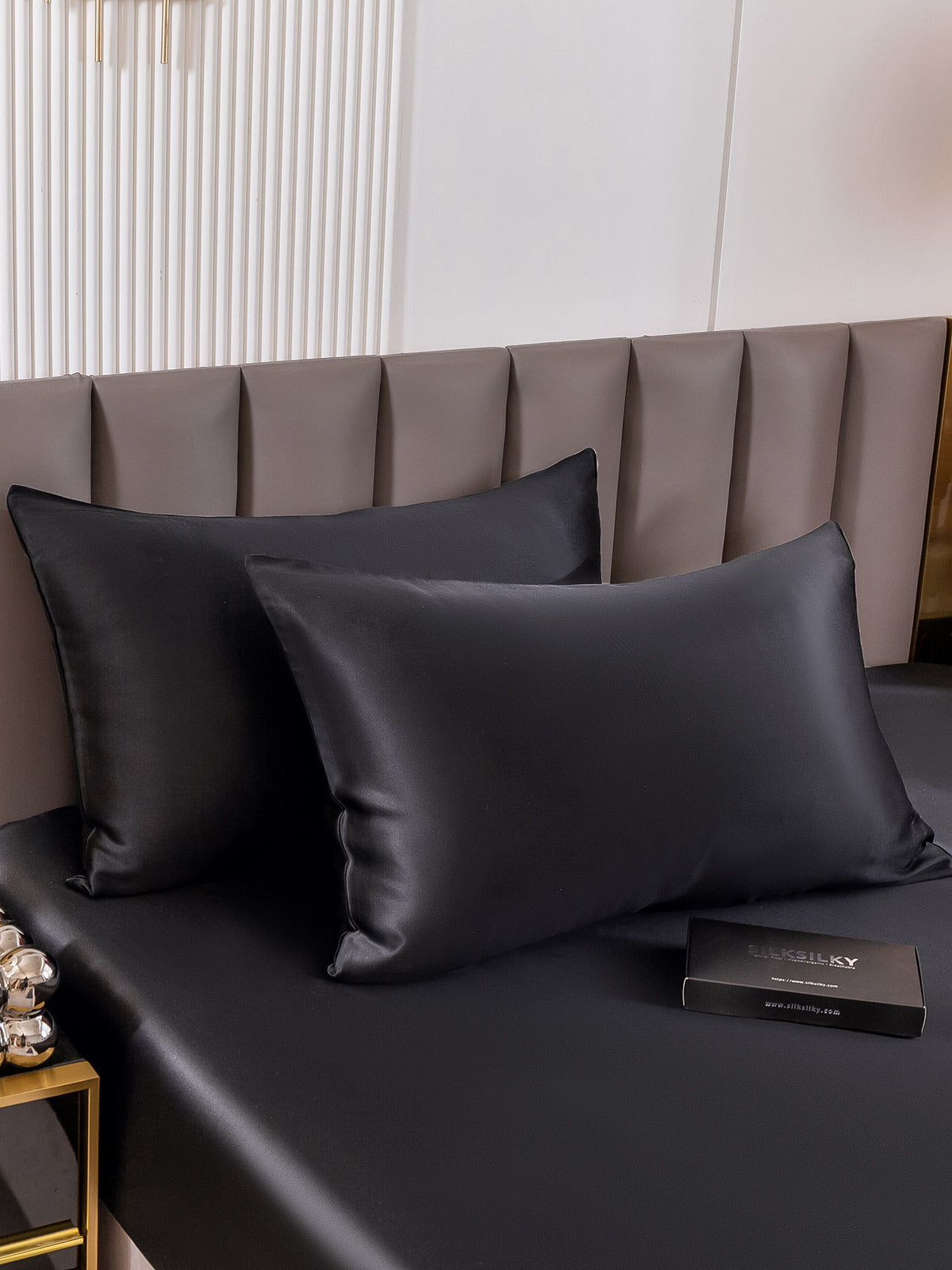 LuxeRest | 100% Mulberry Silk Pillowcase Pair, Ultra-Soft with Invisible Zipper Closure