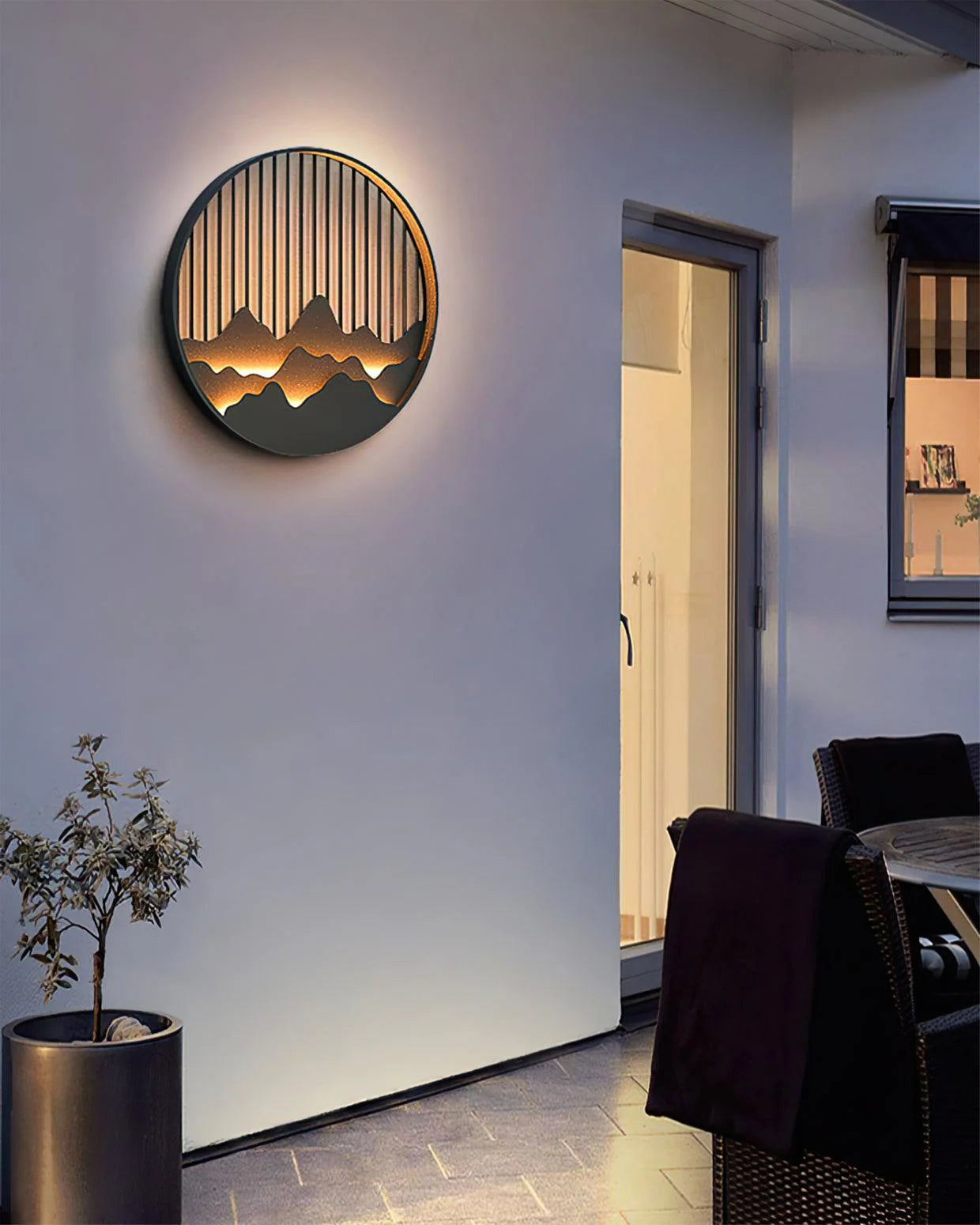 Novalith | Modern Mountain-Inspired Outdoor Wall Light for Homes