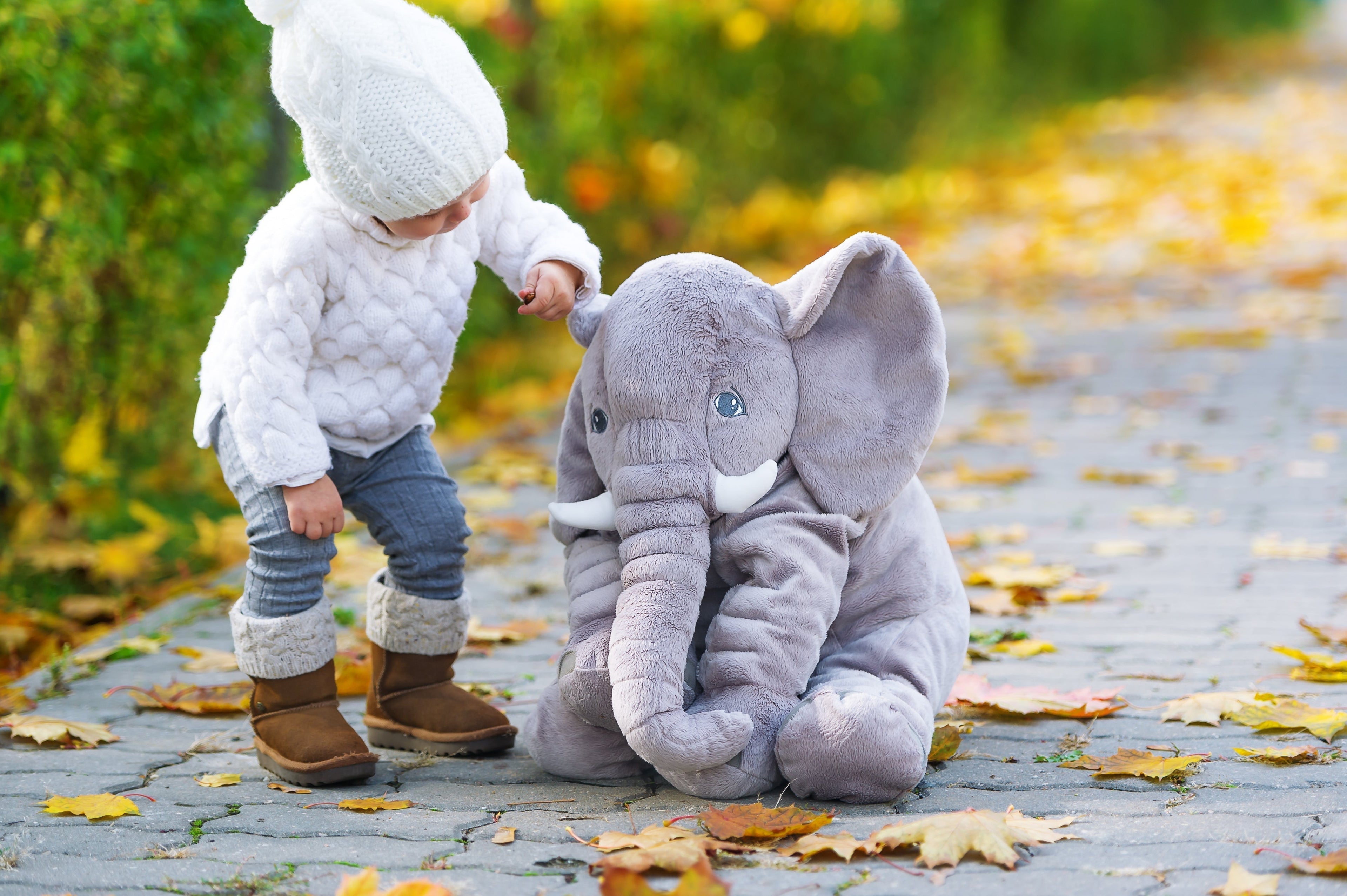 Soft Elephant Pillow for Babies and Kids – Cuddly Plush Cushion Available in 40cm and 60cm