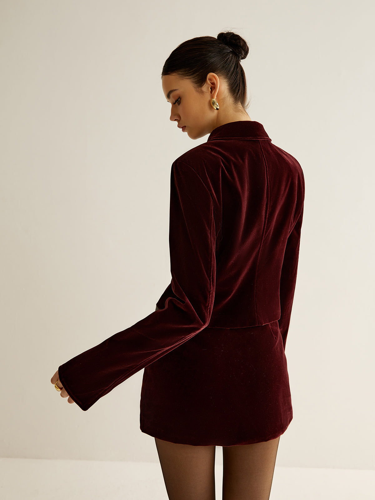 Raquel | Elegant Velvet Lapel Short Blazer