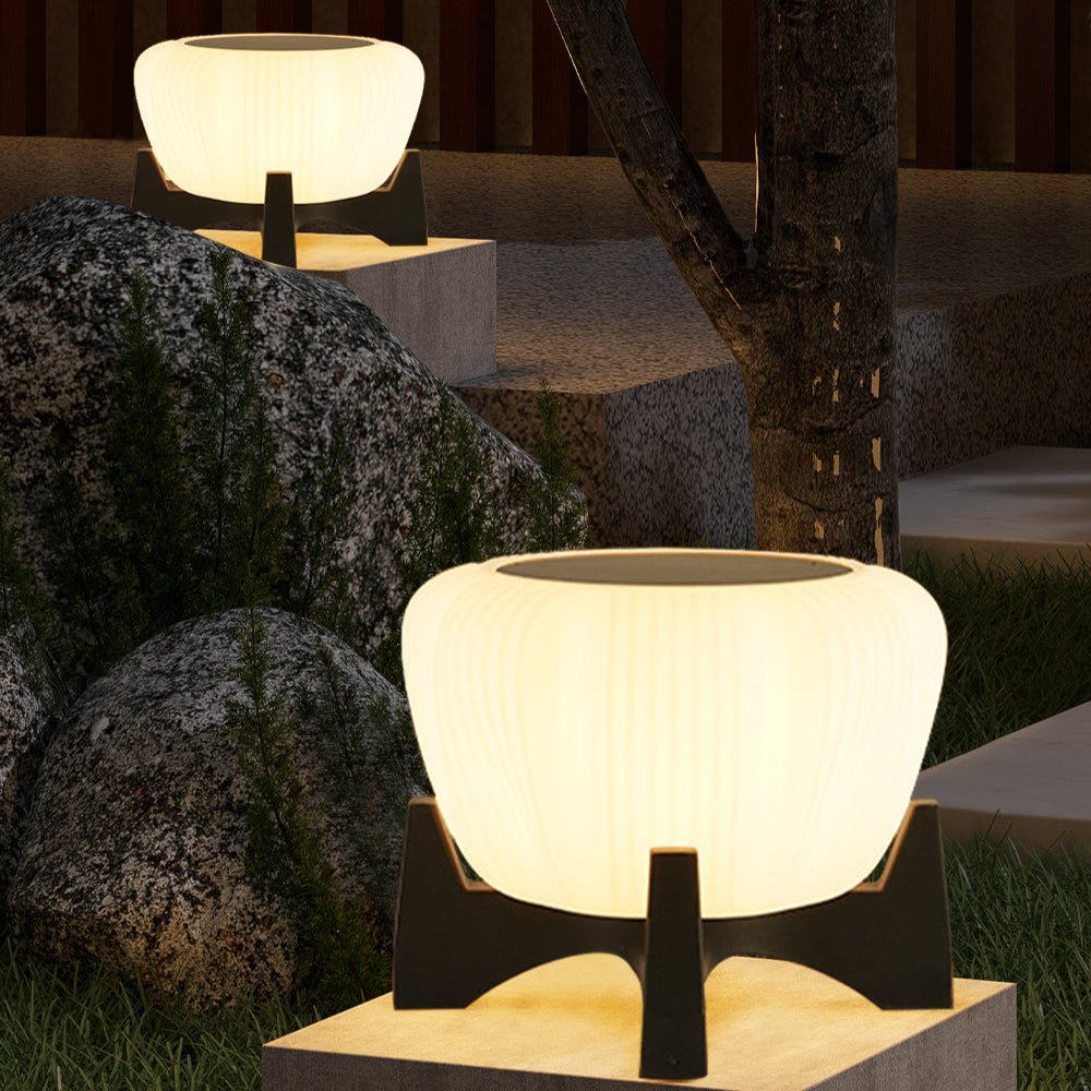 Rayvon | Sleek Outdoor Path Lighting for Modern Simplicity