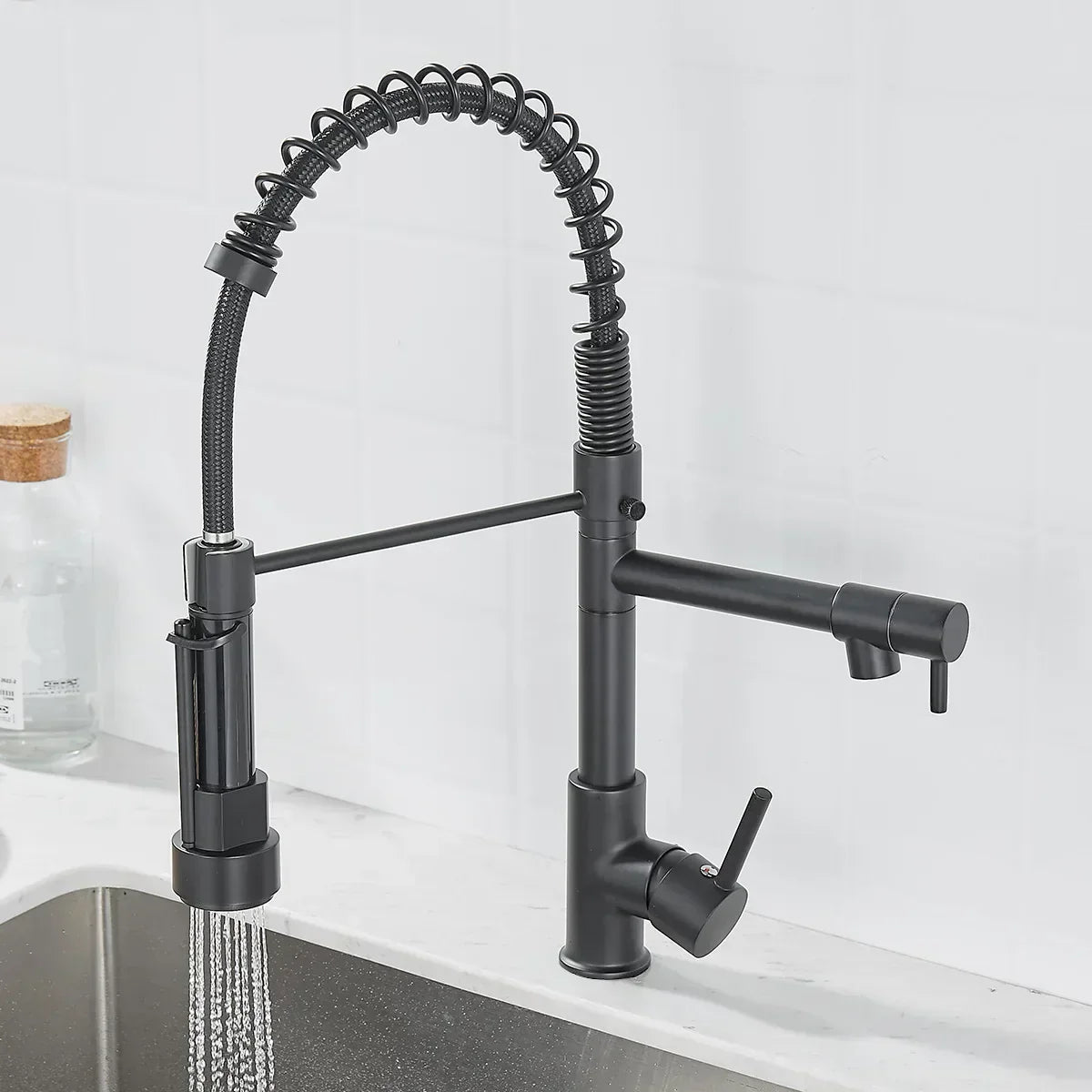 Modern Two-Way Faucet Connector – Compact Dual Outlet Tap for Versatile Use