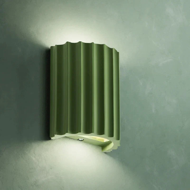 Modern Resin Wall Light – Artistic Illumination for Contemporary Interiors