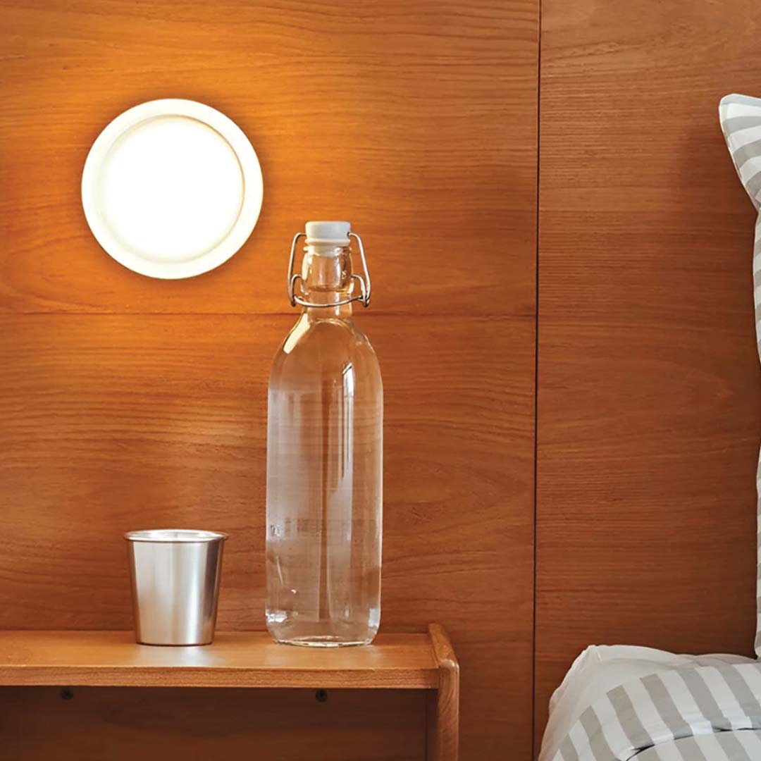 TexturedBeam – Chic Dimpled Wall Light with Unique Surface Design