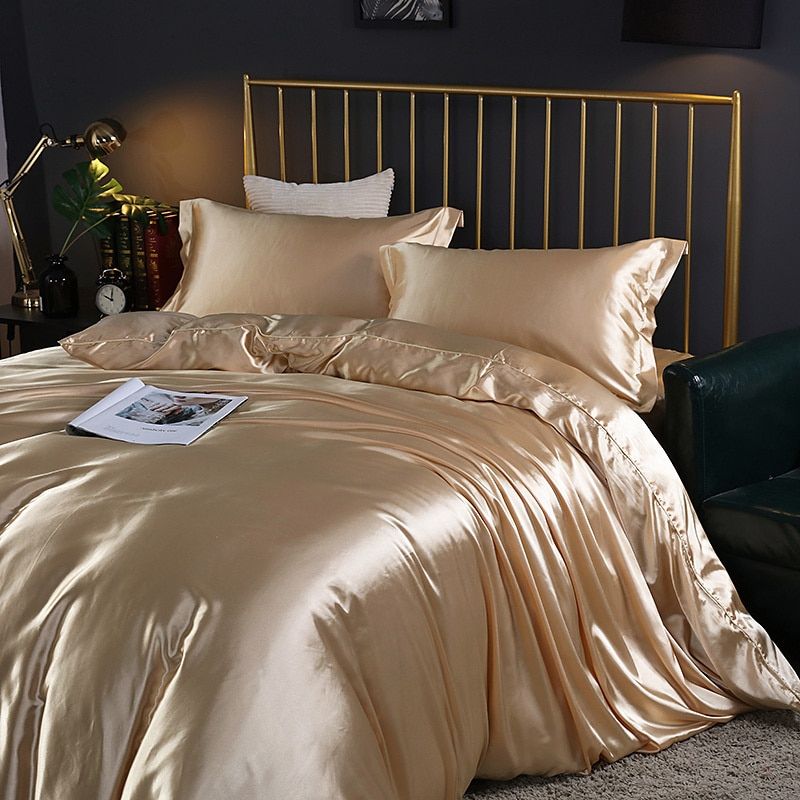 LuxeWeave | 4-Piece Premium Silk Bedding Set for Elegant Comfort