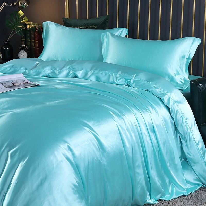 LuxeWeave | 4-Piece Premium Silk Bedding Set for Elegant Comfort