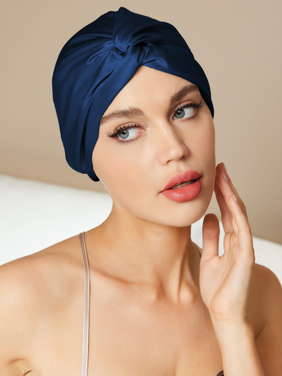 SatinBloom – Lightweight Silk Sleep Cap for Smooth Mornings