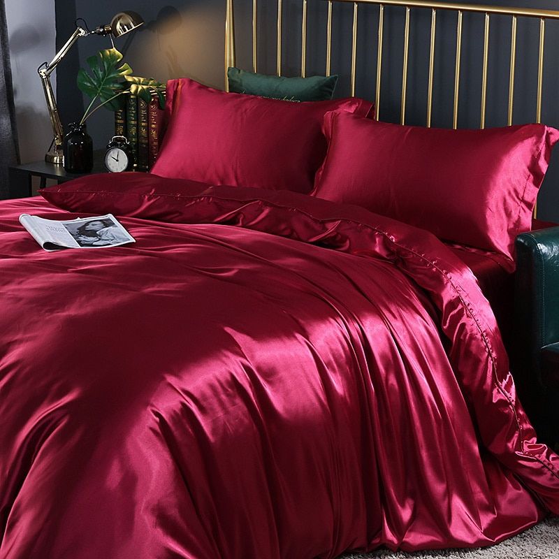 SatinLuxe | Elegant 4-Piece Satin Bedding Set for a Smooth Sleep Experience