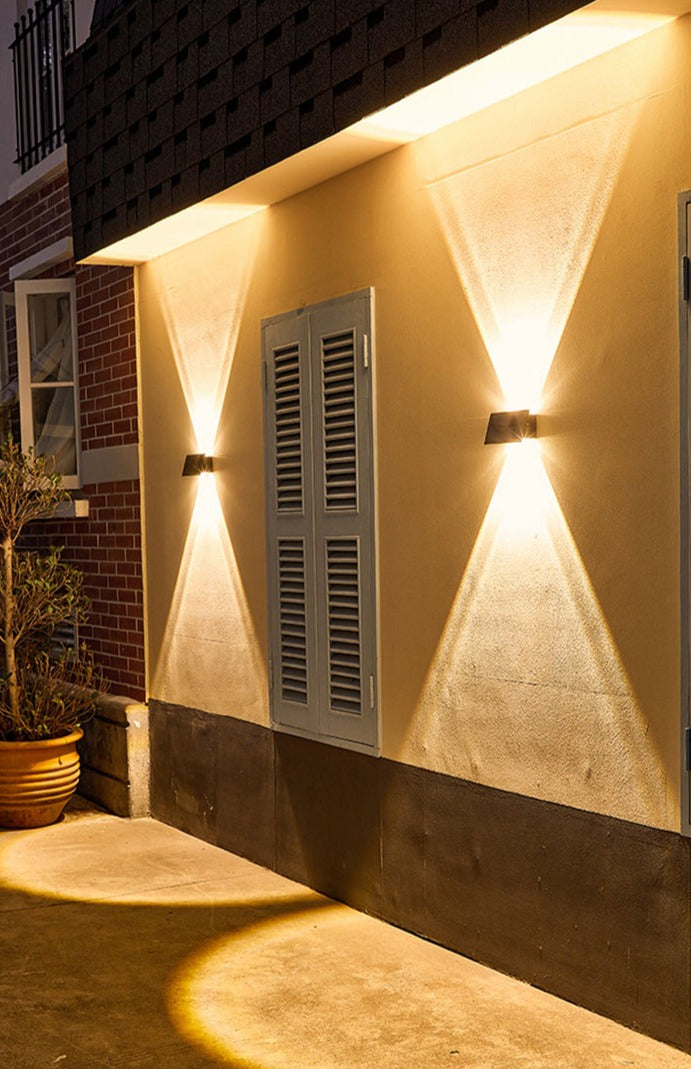 SunGuard – Sleek Solar Wall Light with Motion Sensor & IP65 Waterproof Design for Outdoor Spaces