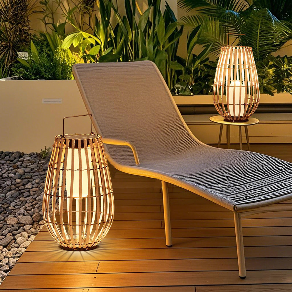 Solarae | Contemporary Solar Outdoor Lamp for Elegant Exteriors