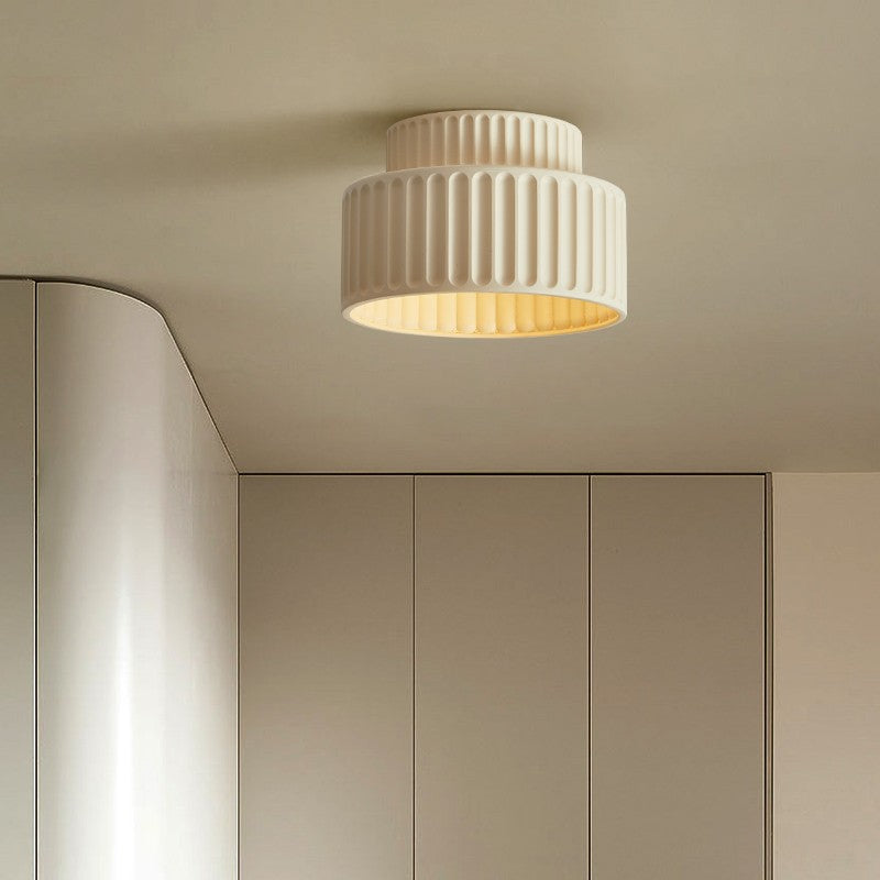 Solique | Ceramic Ceiling Lamp for a Minimalist Elegance