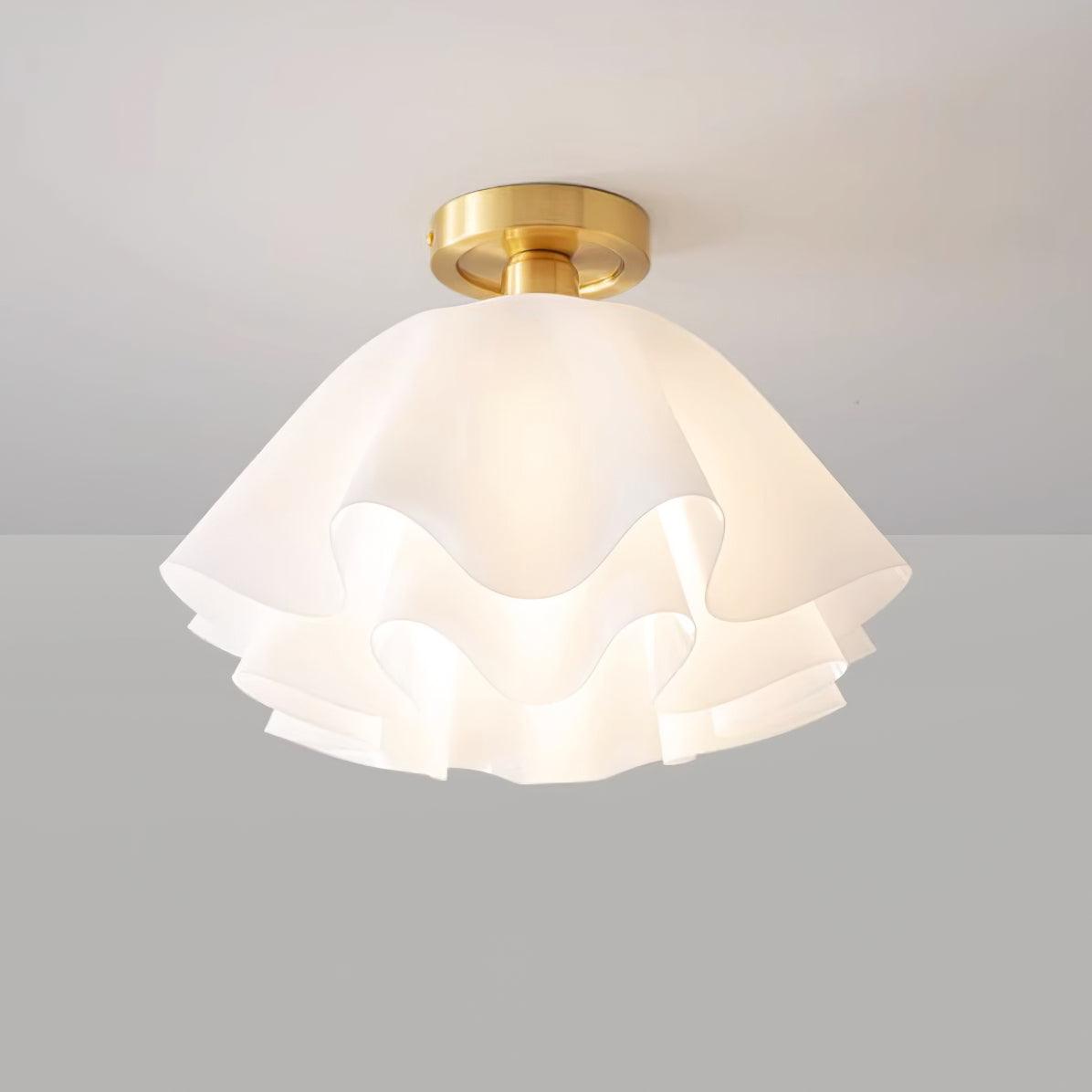 Solith | Gailon-Style Ceiling Lamp with Sleek Details for Modern Interiors