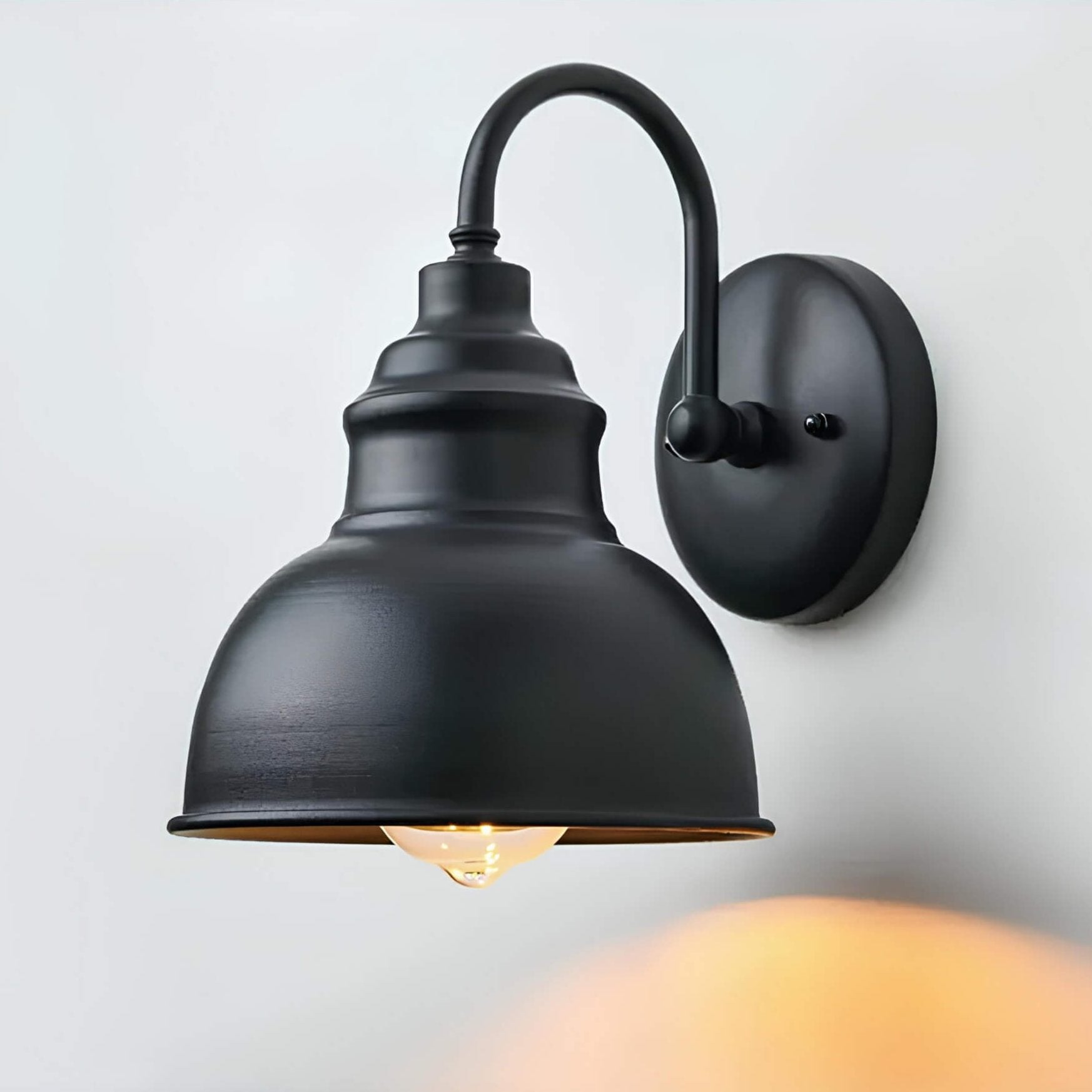 Heritage Outdoor Sconce – A rust-resistant, vintage-style wall lantern for patios and gardens.