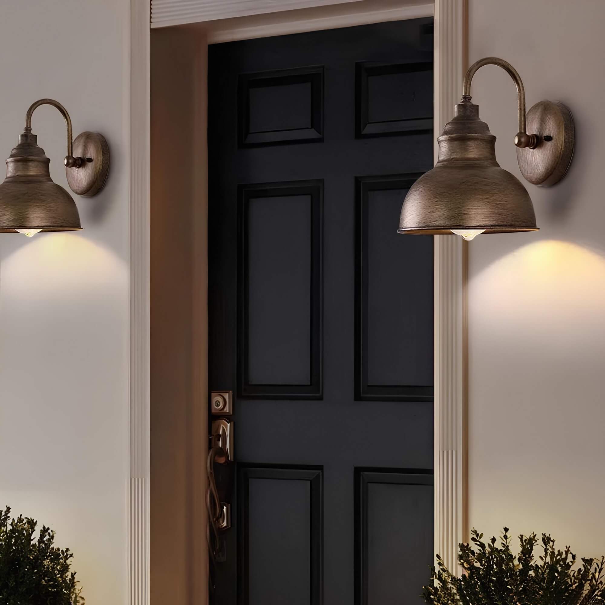 Heritage Outdoor Sconce – A rust-resistant, vintage-style wall lantern for patios and gardens.