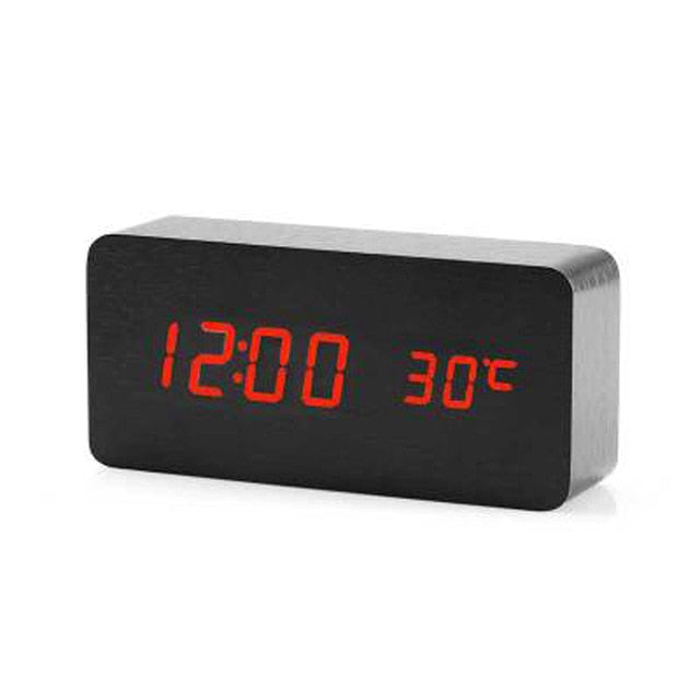 ScandiGlow Alarm – A Nordic-style digital LED alarm clock with a clean design.