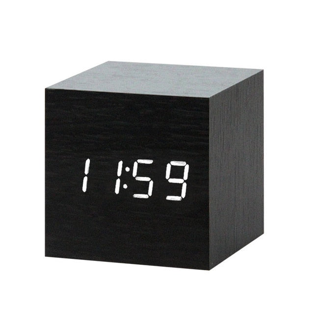 ScandiGlow Alarm – A Nordic-style digital LED alarm clock with a clean design.