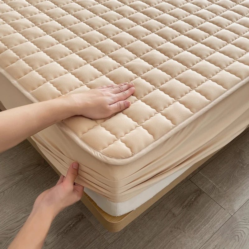 Waterproof Mattress Protector Queen - Soft, Breathable Cover for Ultimate Comfort and Hygiene
