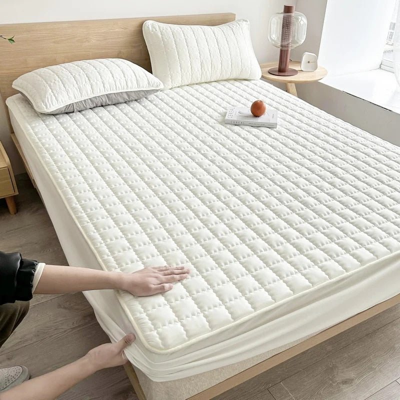 Waterproof Mattress Protector Queen - Soft, Breathable Cover for Ultimate Comfort and Hygiene